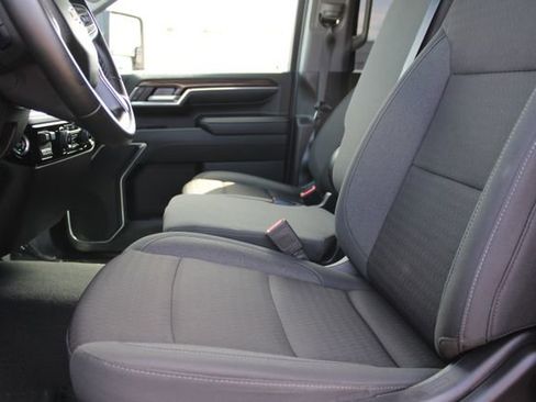 Used 2024 Chevrolet Silverado 3500 LT AWD/4WD image 38