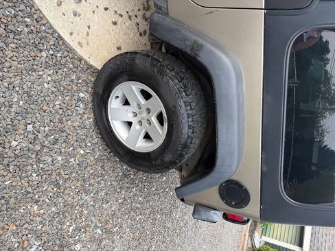 Used 2005 Jeep Wrangler Rubicon AWD/4WD image 10