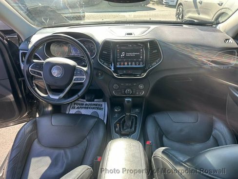 Used 2019 Jeep Cherokee Limited AWD/4WD image 19