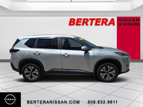 Used 2023 Nissan Rogue SV w/ SV Premium B Package AWD/4WD image 2