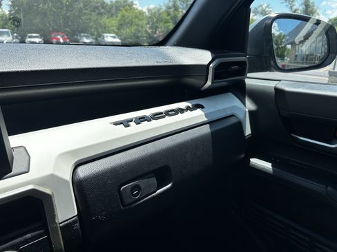 Used 2024 Toyota Tacoma TRD Off-Road AWD/4WD image 27