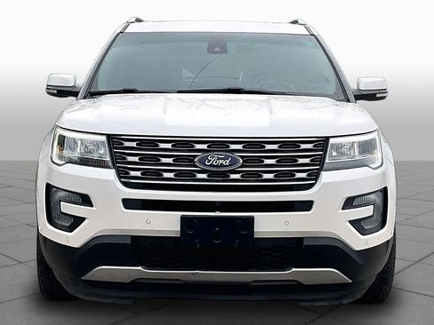 Used 2016 Ford Explorer Limited w/ Equipment Group 301A FWD image 4