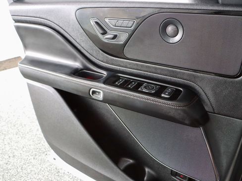 Used 2021 Lincoln Aviator Reserve w/ Equipment Group 201A image 22