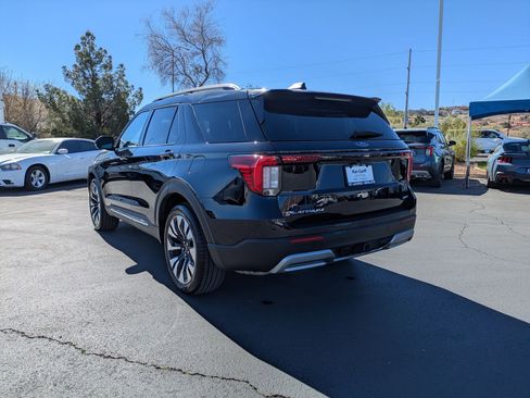 Used 2025 Ford Explorer Platinum w/ LUX Leather Package image 5