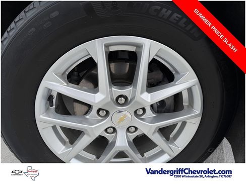 Certified 2024 Chevrolet Equinox LT FWD image 9