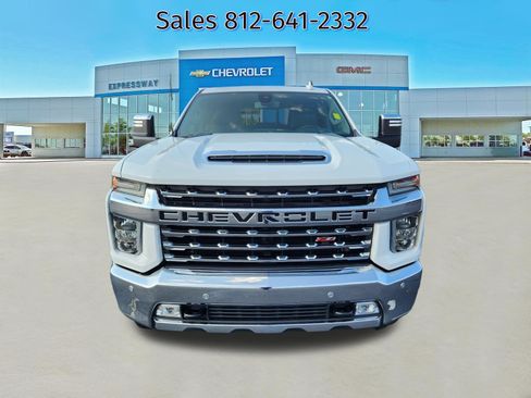 Used 2020 Chevrolet Silverado 2500 LTZ AWD/4WD image 2