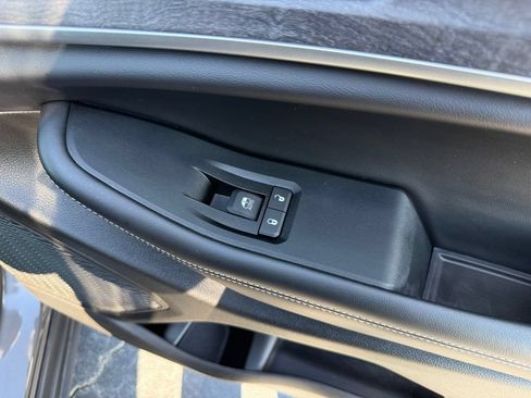 Used 2025 Jeep Grand Cherokee Limited RWD image 40