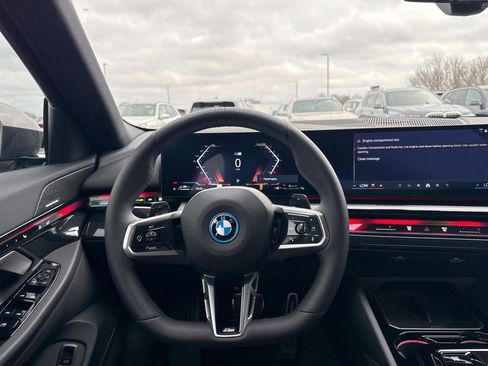 Used 2026 BMW 550e xDrive image 14