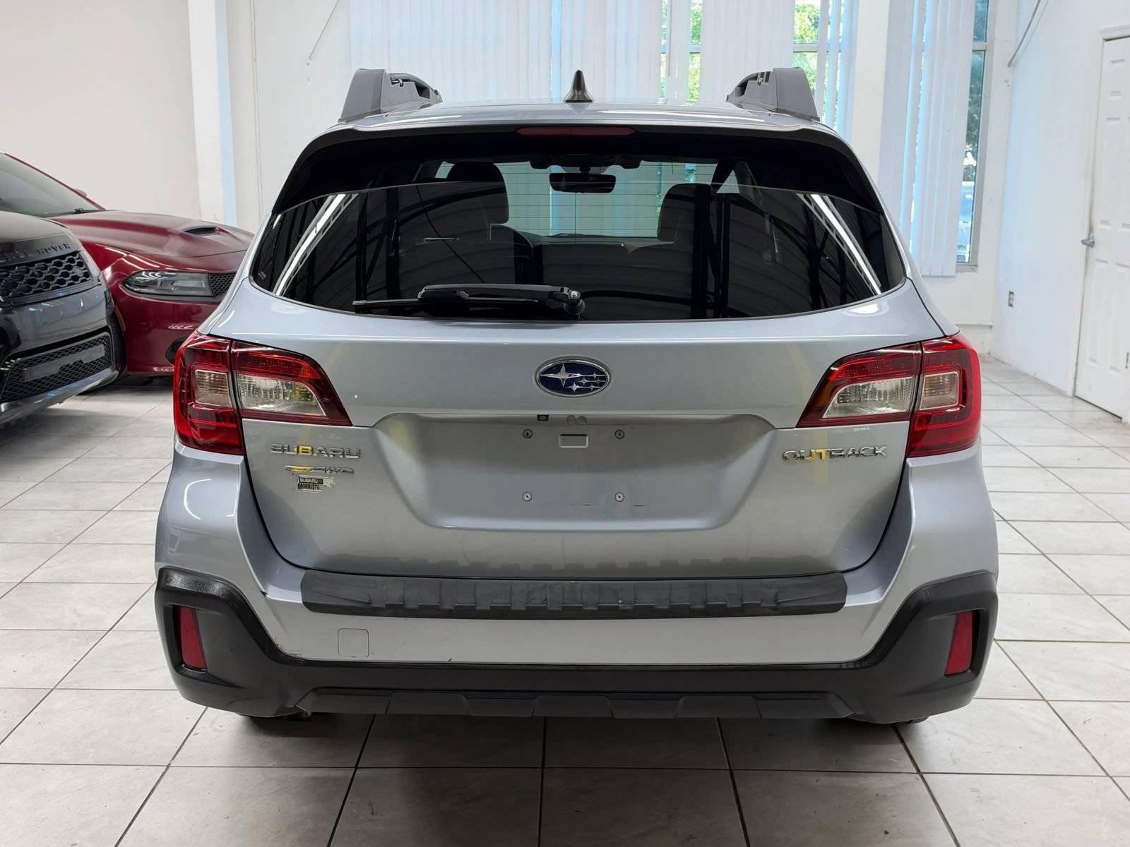Used 2019 Subaru Outback 2.5i Limited AWD/4WD image 8