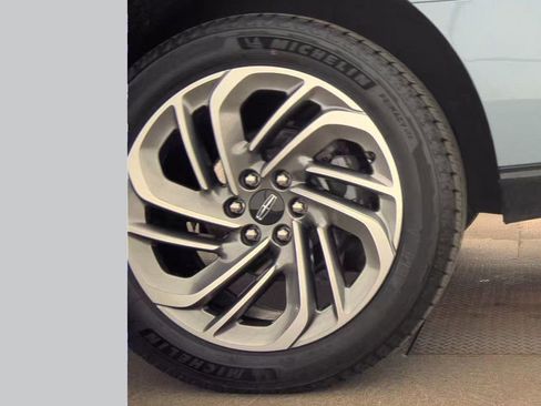 Used 2025 Lincoln Navigator L Reserve image 12