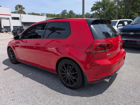 Used 2015 Volkswagen GTI SE image 5