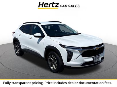 Used 2025 Chevrolet Trax LT