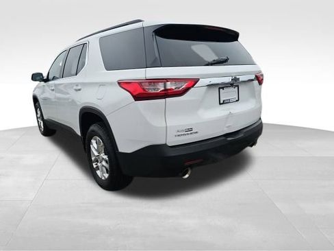 Used 2021 Chevrolet Traverse LT image 19