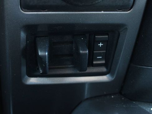 Used 2019 Ford F150 XLT w/ Equipment Group 302A Luxury AWD/4WD image 51