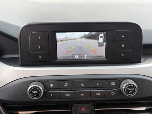 Used 2021 Ford Escape S image 21