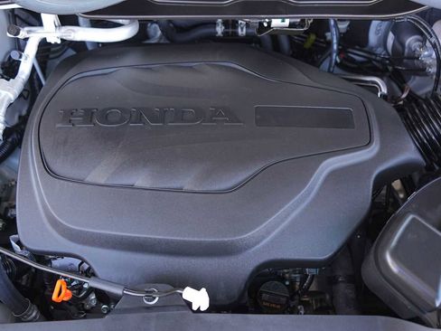 Used 2026 Honda Odyssey Elite image 9