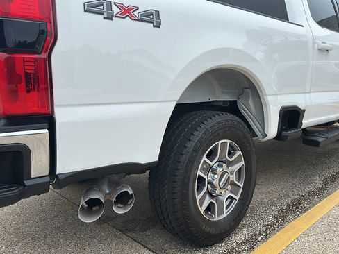 Used 2024 Ford F250 Lariat AWD/4WD image 12