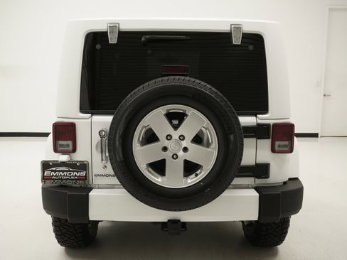 Used 2011 Jeep Wrangler Sahara w/ Connectivity Group image 5