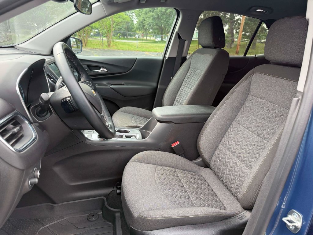 Used 2024 Chevrolet Equinox LT w/ LPO, Floor Liner Package AWD/4WD image 14