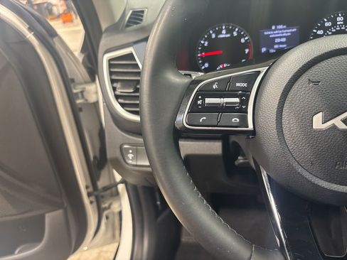 Used 2022 Kia Seltos Nightfall Edition image 23