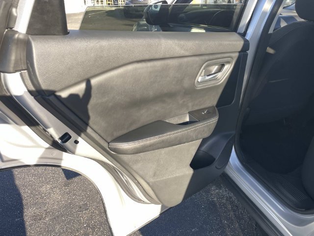 Used 2025 Nissan Rogue SV AWD/4WD image 20