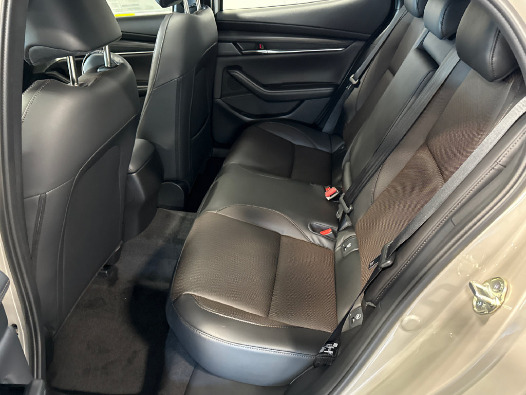 New 2026 MAZDA MAZDA3 2.5 S Hatchback w/ Premium Pkg FWD image 5
