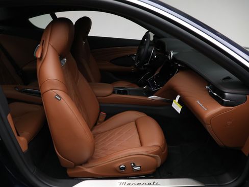 Certified 2024 Maserati GranTurismo Modena image 19