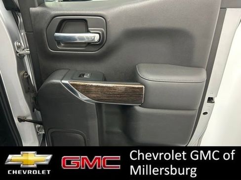 Used 2022 GMC Sierra 1500 Elevation w/ LPO, Elevation Black Package image 33