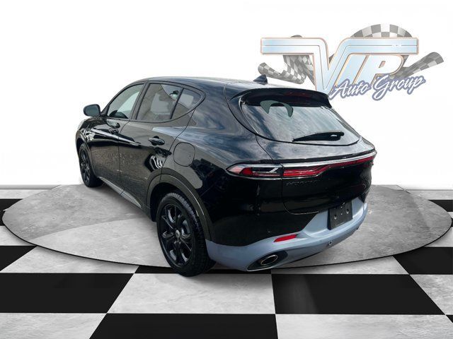 Used 2024 Dodge Hornet R/T Plus w/ R/T Blacktop Package AWD/4WD image 4