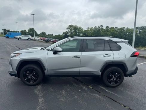Used 2024 Toyota RAV4 XLE AWD/4WD image 6
