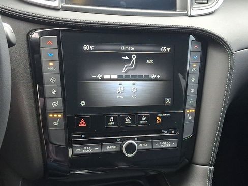 Certified 2023 INFINITI QX55 Luxe w/ Cargo Package AWD/4WD image 16