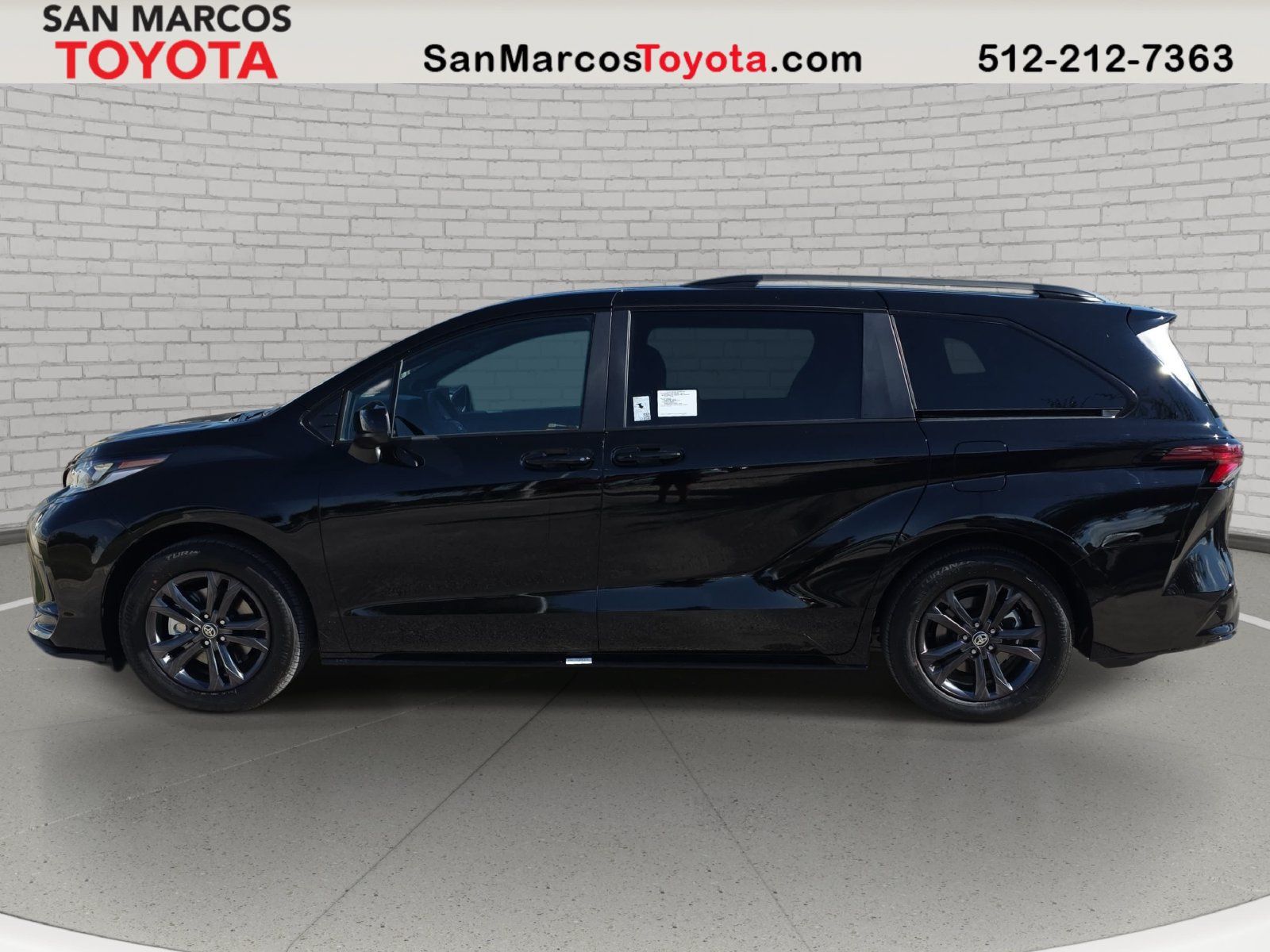New 2026 Toyota Sienna XSE AWD/4WD image 8