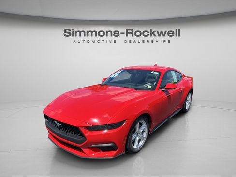 Used 2026 Ford Mustang Premium RWD image 1