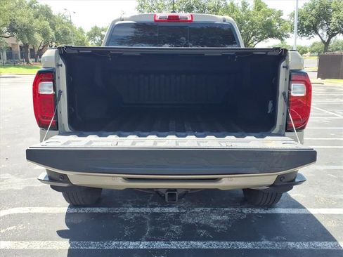 Used 2023 GMC Canyon AT4 w/ AT4 Premium Package AWD/4WD image 17