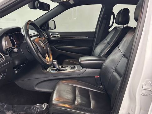 Used 2018 Jeep Grand Cherokee Limited AWD/4WD image 11