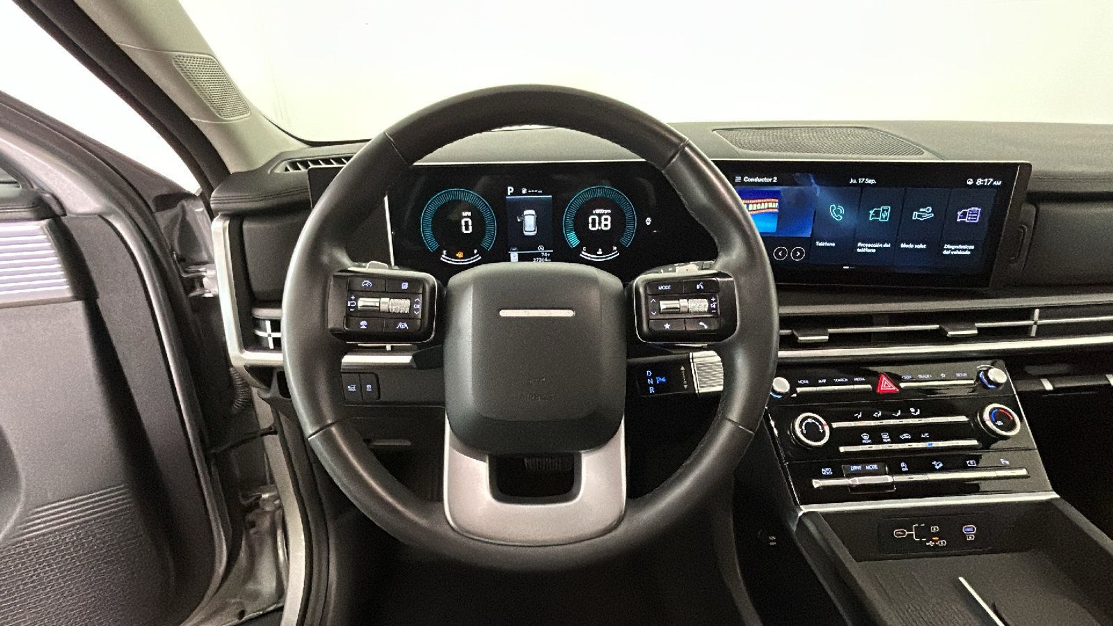 Used 2025 Hyundai Santa Fe SE FWD image 18