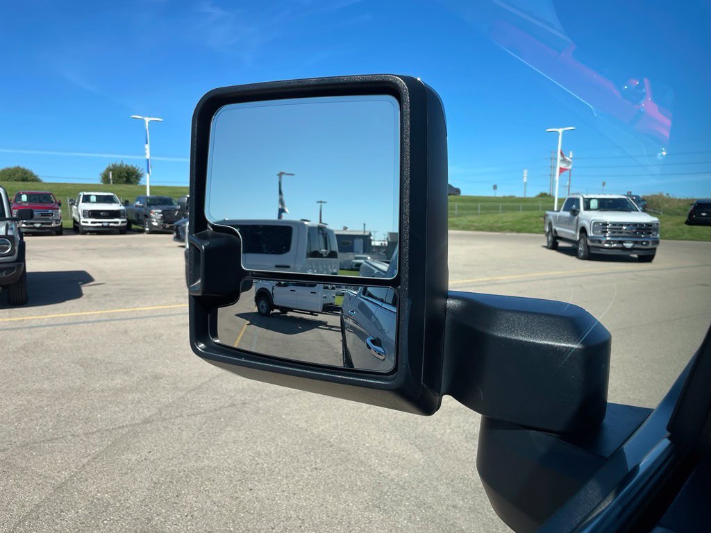 Used 2022 Chevrolet Silverado 2500 LTZ w/ Gooseneck/5TH Wheel Package AWD/4WD image 33