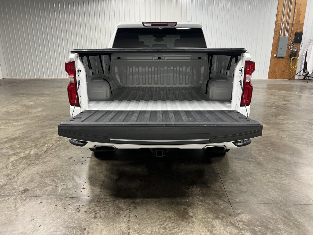 Used 2023 Chevrolet Silverado 1500 RST w/ Z71 Off-Road Package AWD/4WD image 12