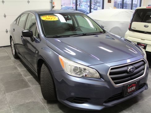 Used 2017 Subaru Legacy 2.5i w/ Alloy Wheel Package image 3