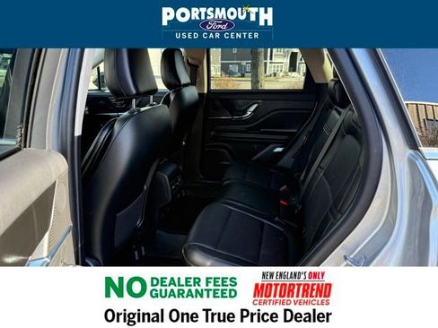 Used 2023 Lincoln Corsair AWD w/ Equipment Group 101A image 5