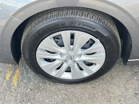 Used 2025 Nissan Sentra S image 28