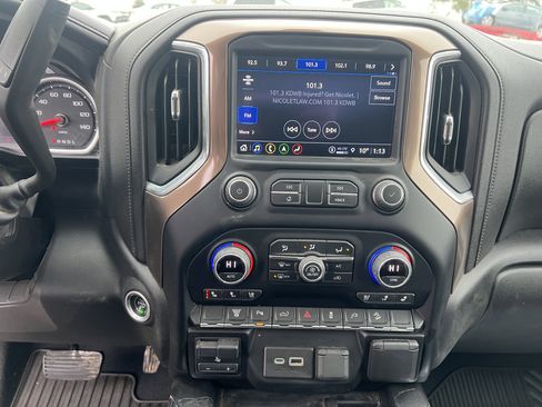 Certified 2022 Chevrolet Silverado 3500 High Country w/ Z71 Off-Road Package image 26