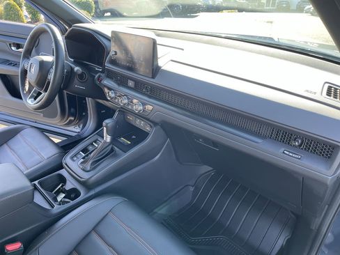 Used 2025 Honda CR-V Sport-L image 28