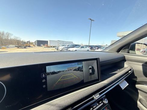 New 2025 Hyundai Santa Cruz Limited image 17