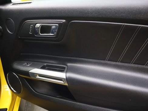 Used 2017 Ford Mustang Premium RWD image 12