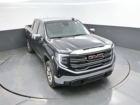 Used 2025 GMC Sierra 1500 SLT AWD/4WD image 35