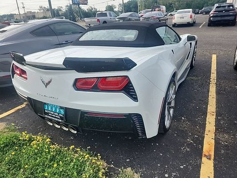 Used 2019 Chevrolet Corvette Grand Sport RWD image 3