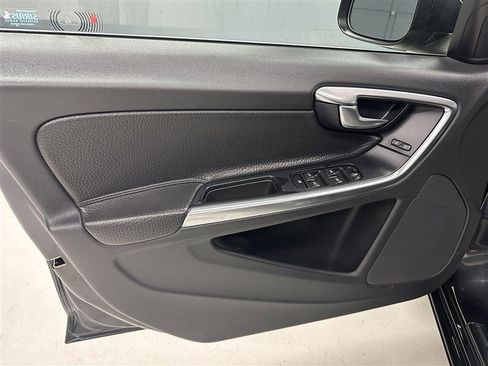 Used 2012 Volvo S60 T5 FWD image 16