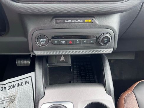 Used 2025 Ford Bronco Sport Outer Banks w/ Outer Banks Tech Package+ AWD/4WD image 16