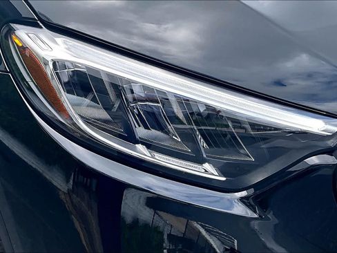 Used 2025 Mercedes-Benz GLC 300 image 27
